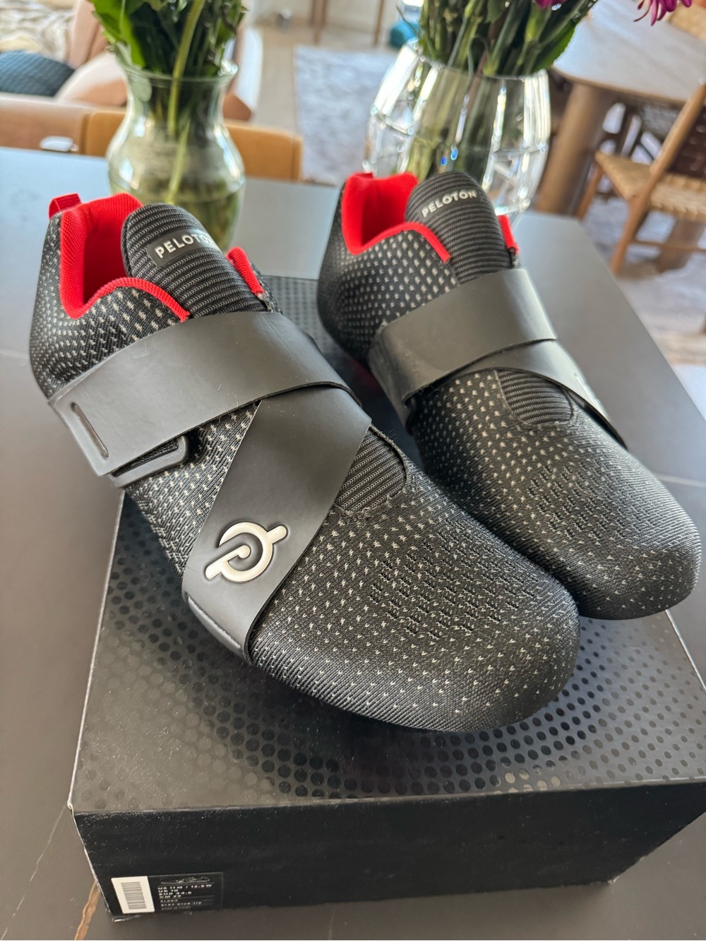 Peloton Black with Red Altos Cycling Shoes Men’s Size 11